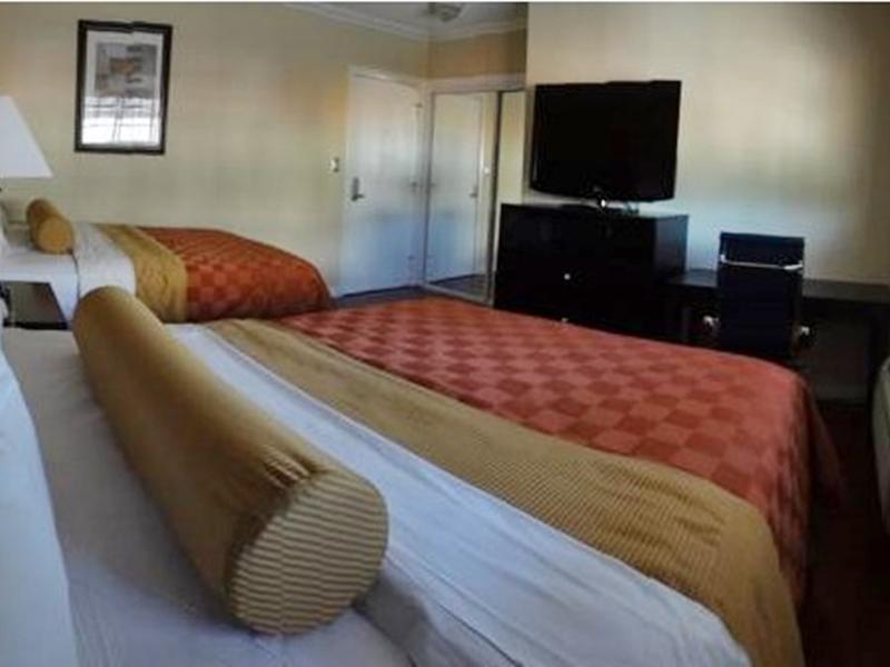 Metropolitan Inn & Suites Los Angeles Esterno foto